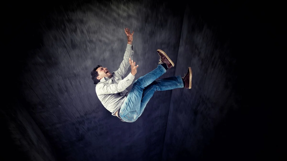 Mơ Thấy Rơi Xuống Vực Sâu Thì Đánh Con Gì Tại Yo88